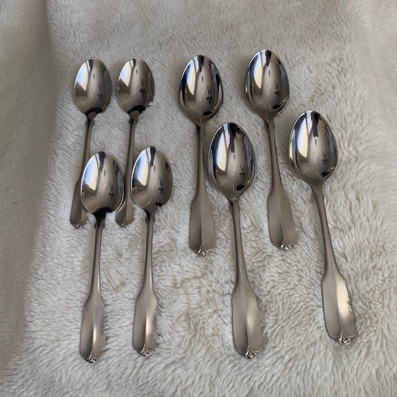 Rogers Deluxe Stainless Oneida Spoons Flatware Pieces Gloria Montclair - Picture 1 of 10